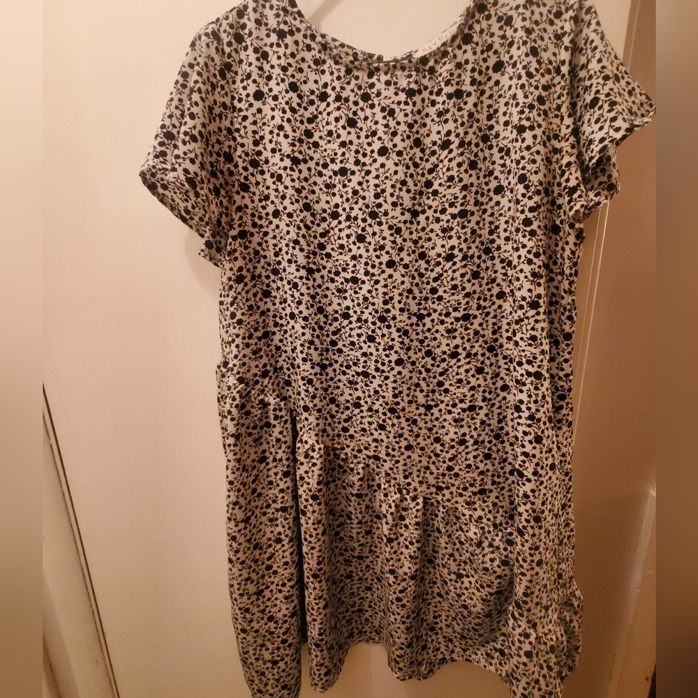 Black & White Shift Dress